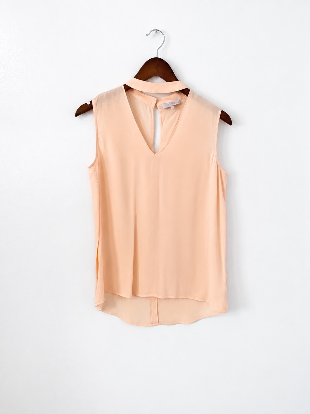 1.STATE XS Blush Peach Choker Neck Sleeveless Blouse
